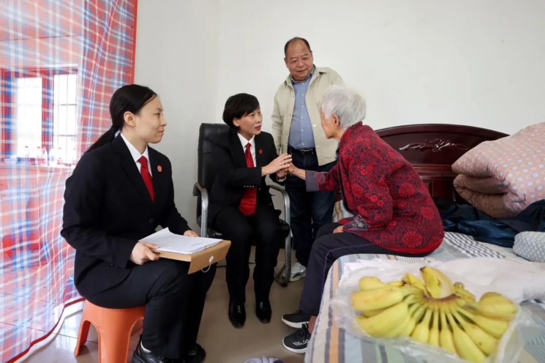 “你們跑了腿兒，暖了俺的心兒！”.jpg