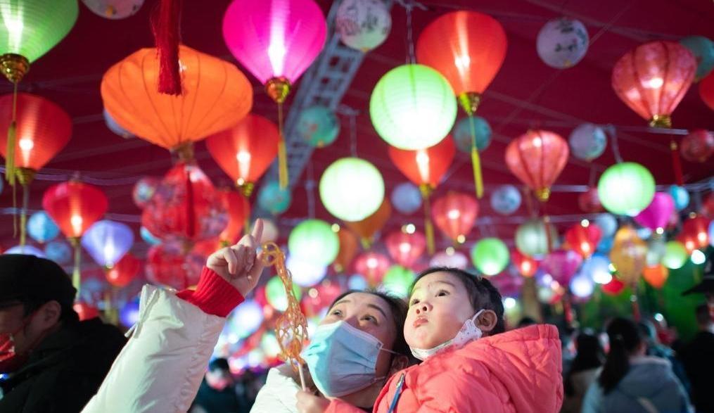 時光相冊丨我們的春節(jié)·張燈結(jié)彩慶元宵！